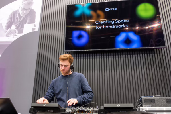 Orca Group auf der digitalBAU 2026: DJ bei der Messeparty